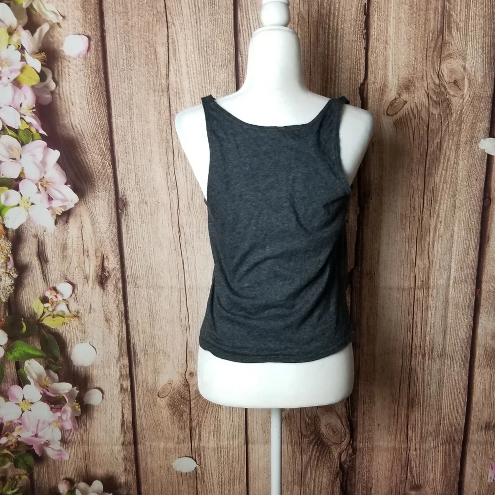 Full Tilt cropped sleeveless tank top size M